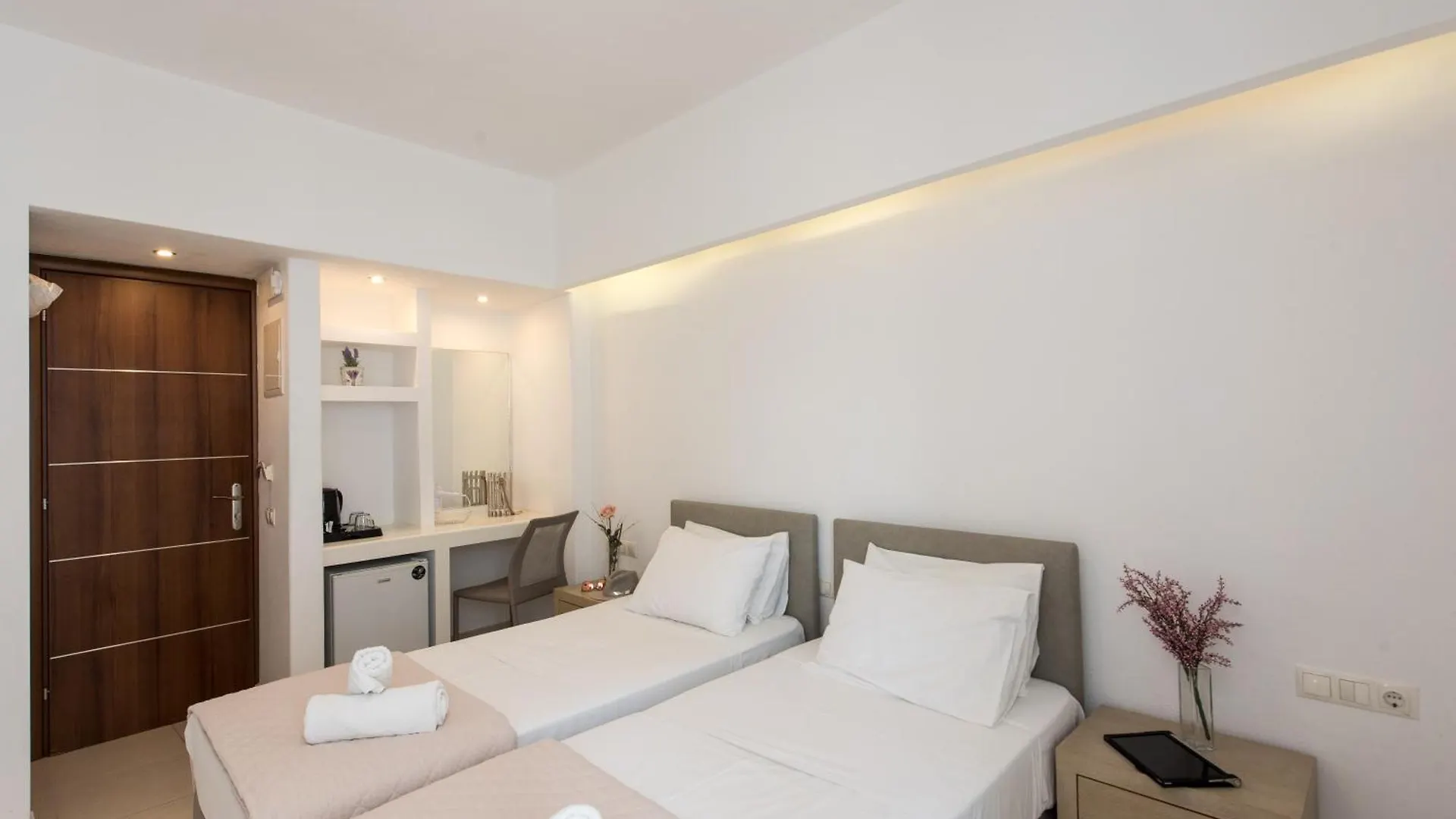Olympia Aparthotel Mykonos Town 2*,