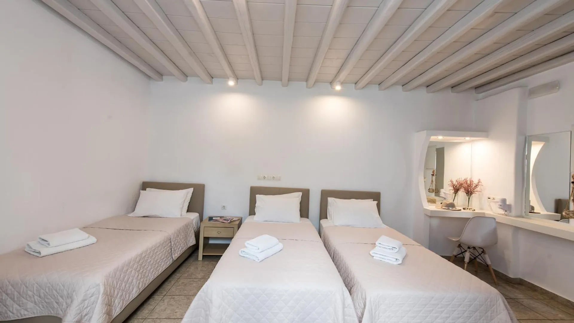 Olympia Aparthotel Mykonos Town 2*,  Grécia
